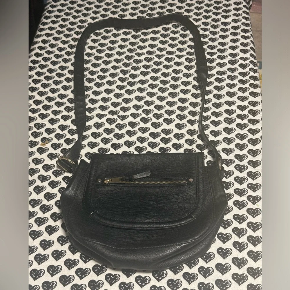 A+ Black Leather Shoulder Bag in good condition #170tt